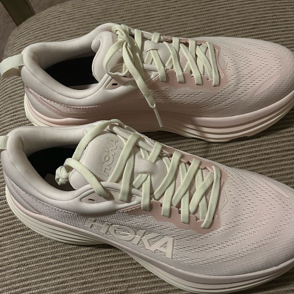 hoka light pink bondi 8